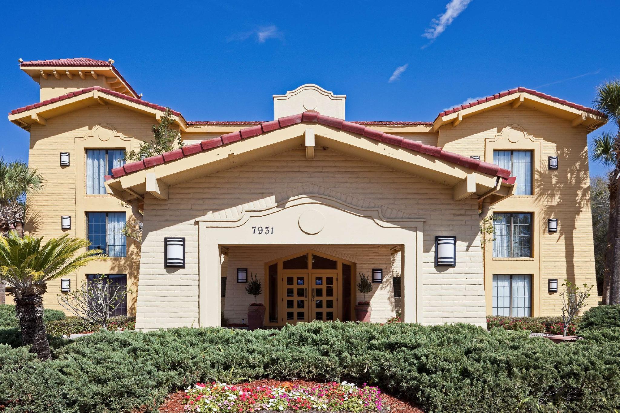 La Quinta Inn By Wyndham Orlando Airport West Екстериор снимка