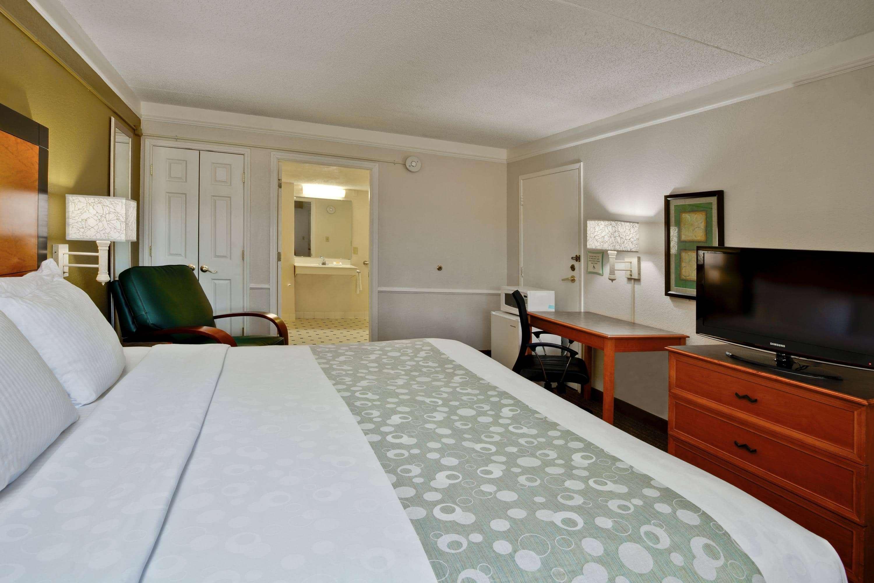 La Quinta Inn By Wyndham Orlando Airport West Екстериор снимка