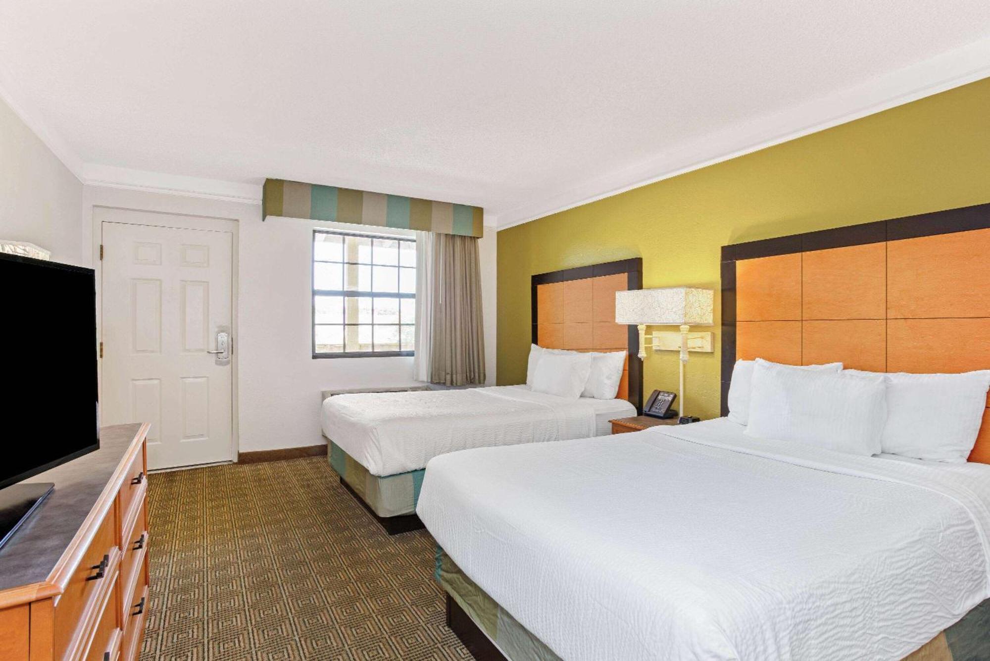 La Quinta Inn By Wyndham Orlando Airport West Екстериор снимка