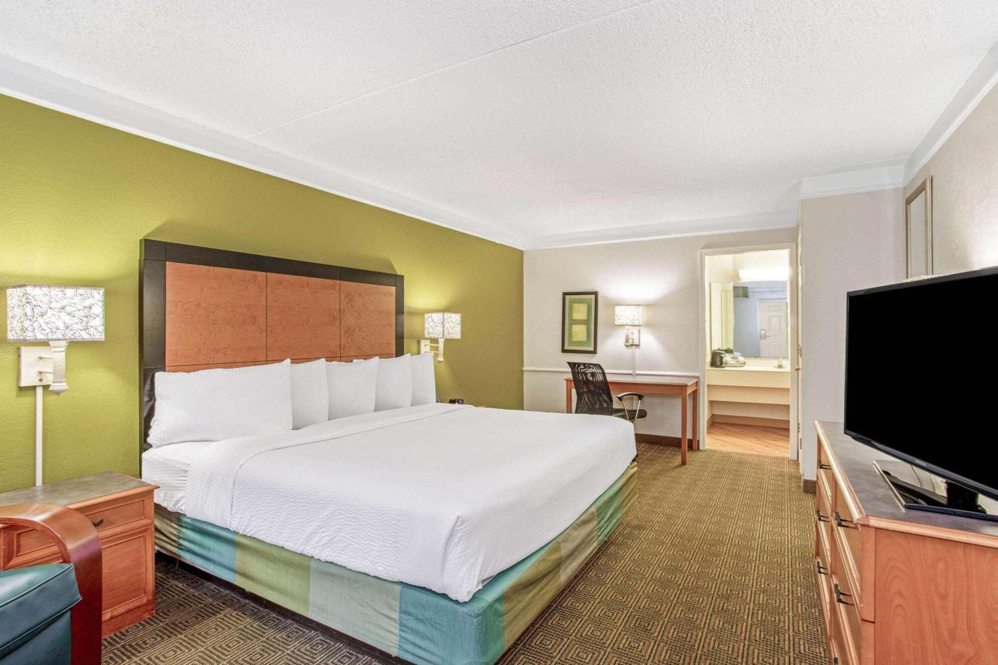 La Quinta Inn By Wyndham Orlando Airport West Екстериор снимка